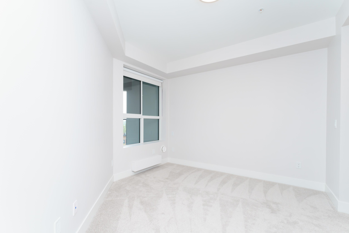 Hallway Photo of 322 13458 95 Avenue, Surrey, BC