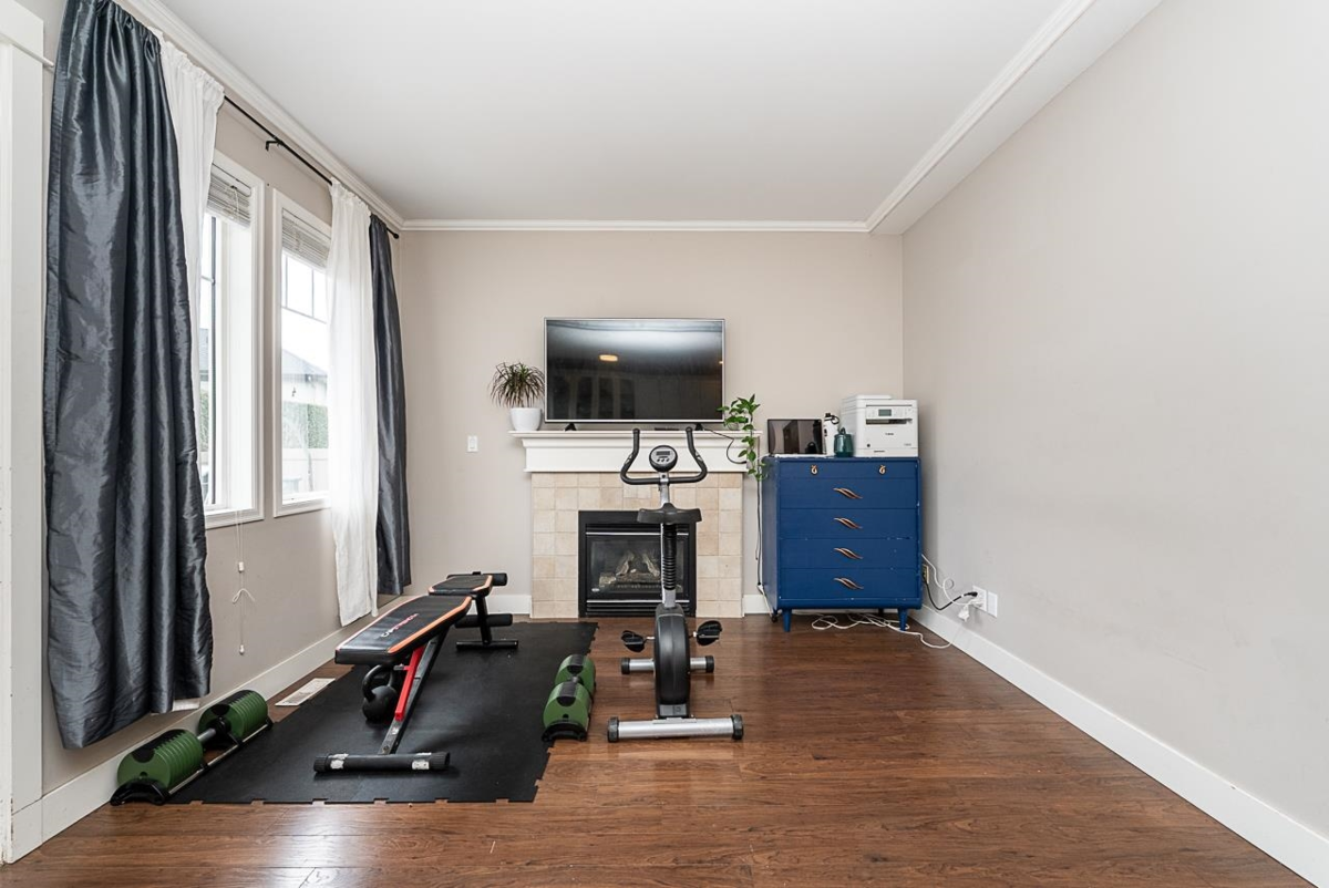 Bedroom 2 Photo of 4 6177 169 Street, Surrey, BC