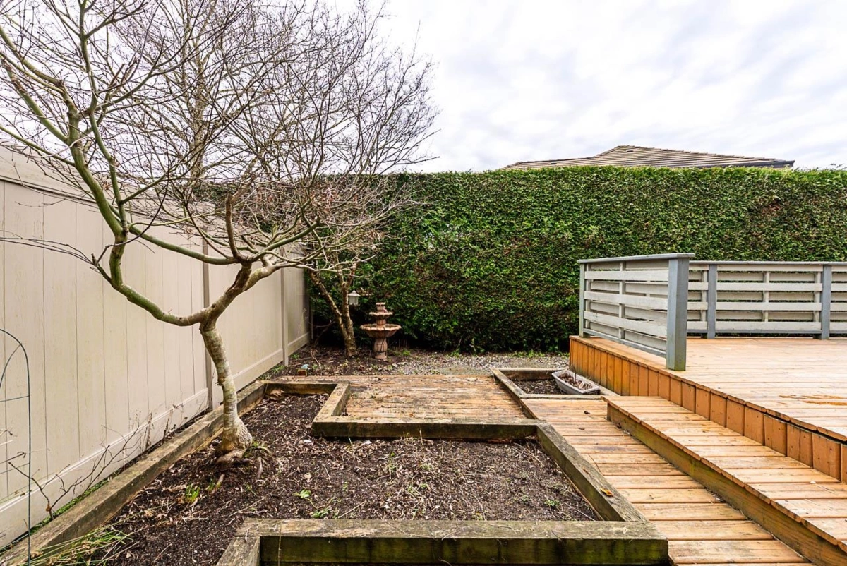 Hot Tub / Spa Photo of 4 6177 169 Street, Surrey, BC