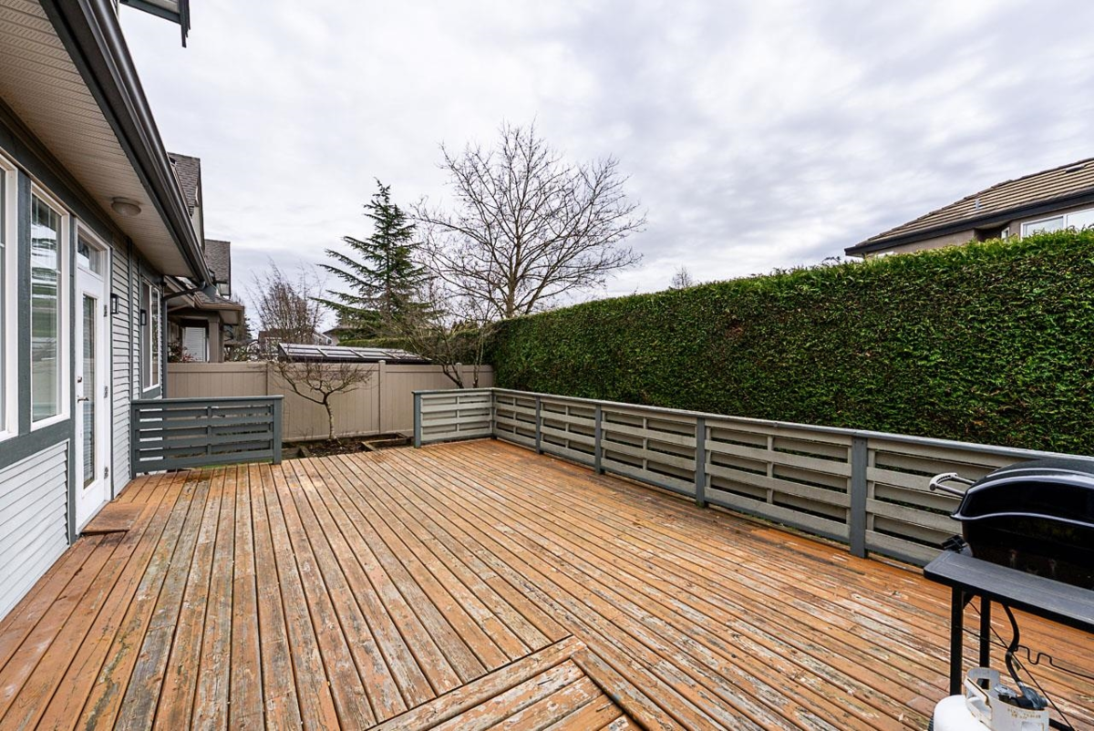 Swimming Pool Photo of 4 6177 169 Street, Surrey, BC