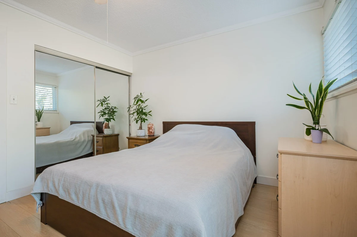 Bedroom 2 Photo of 4814 Fernglen Drive, Burnaby, BC