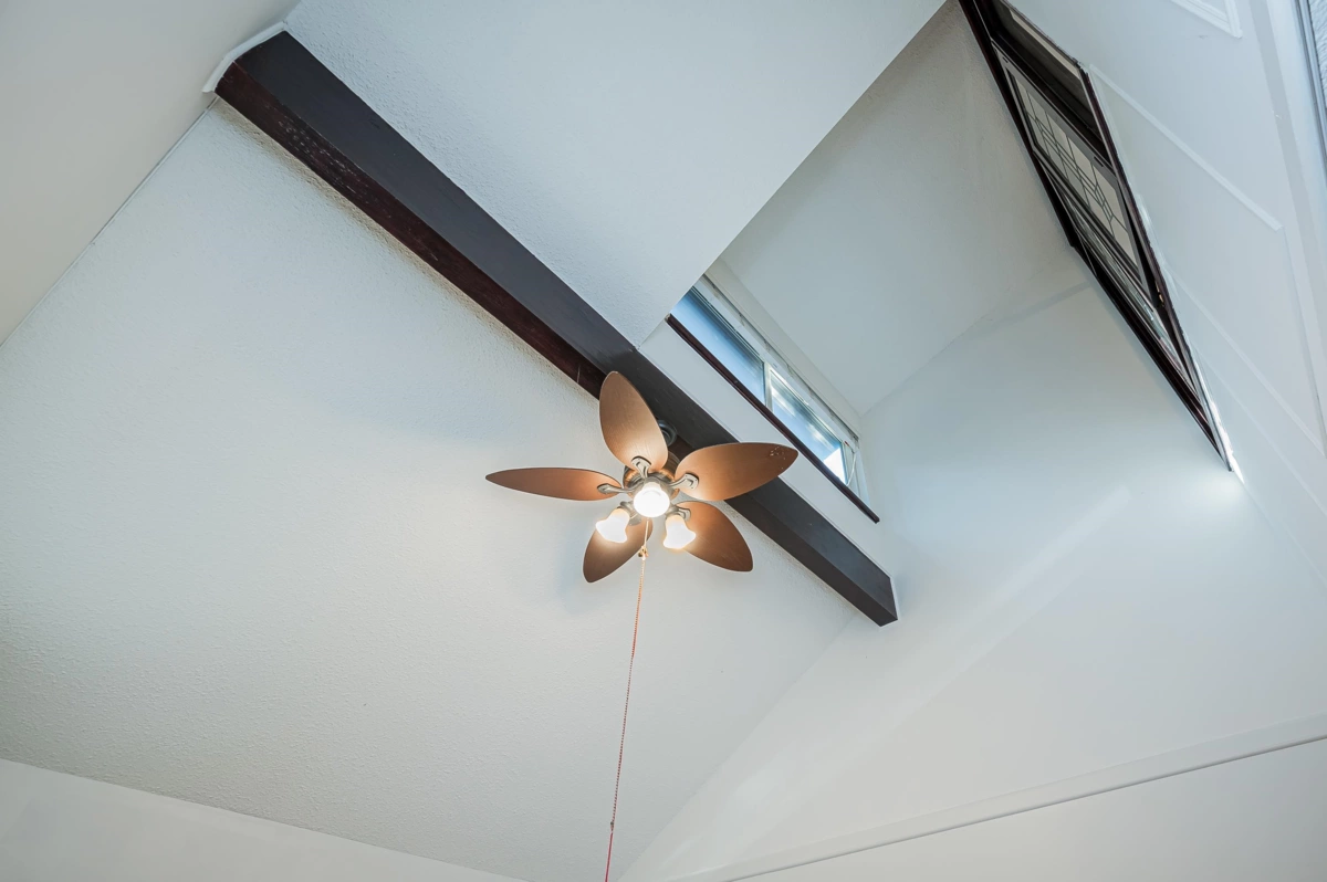 Walk-In Closet Photo of 4814 Fernglen Drive, Burnaby, BC