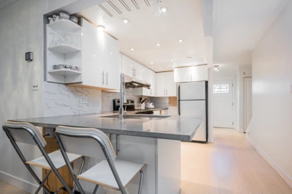 Breakfast Nook Photo of 4814 Fernglen Drive, Burnaby, BC