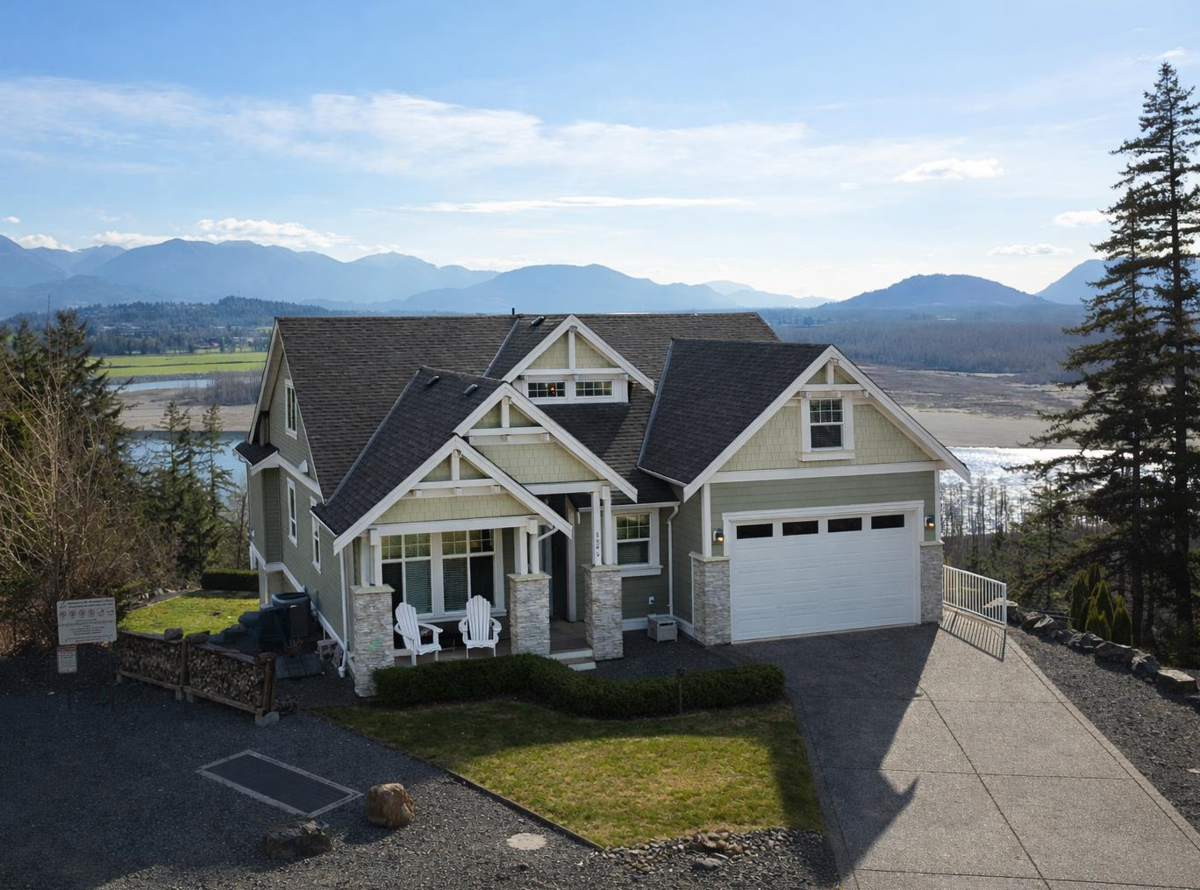 Exterior Rear Photo of 1399 Highlands Boulevard, Agassiz, BC