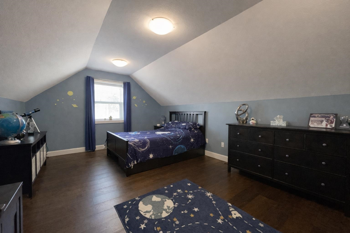 Staircase Photo of 1399 Highlands Boulevard, Agassiz, BC