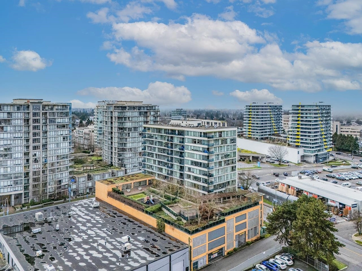 Staircase Photo of 909 7117 Elmbridge Way, Richmond, BC