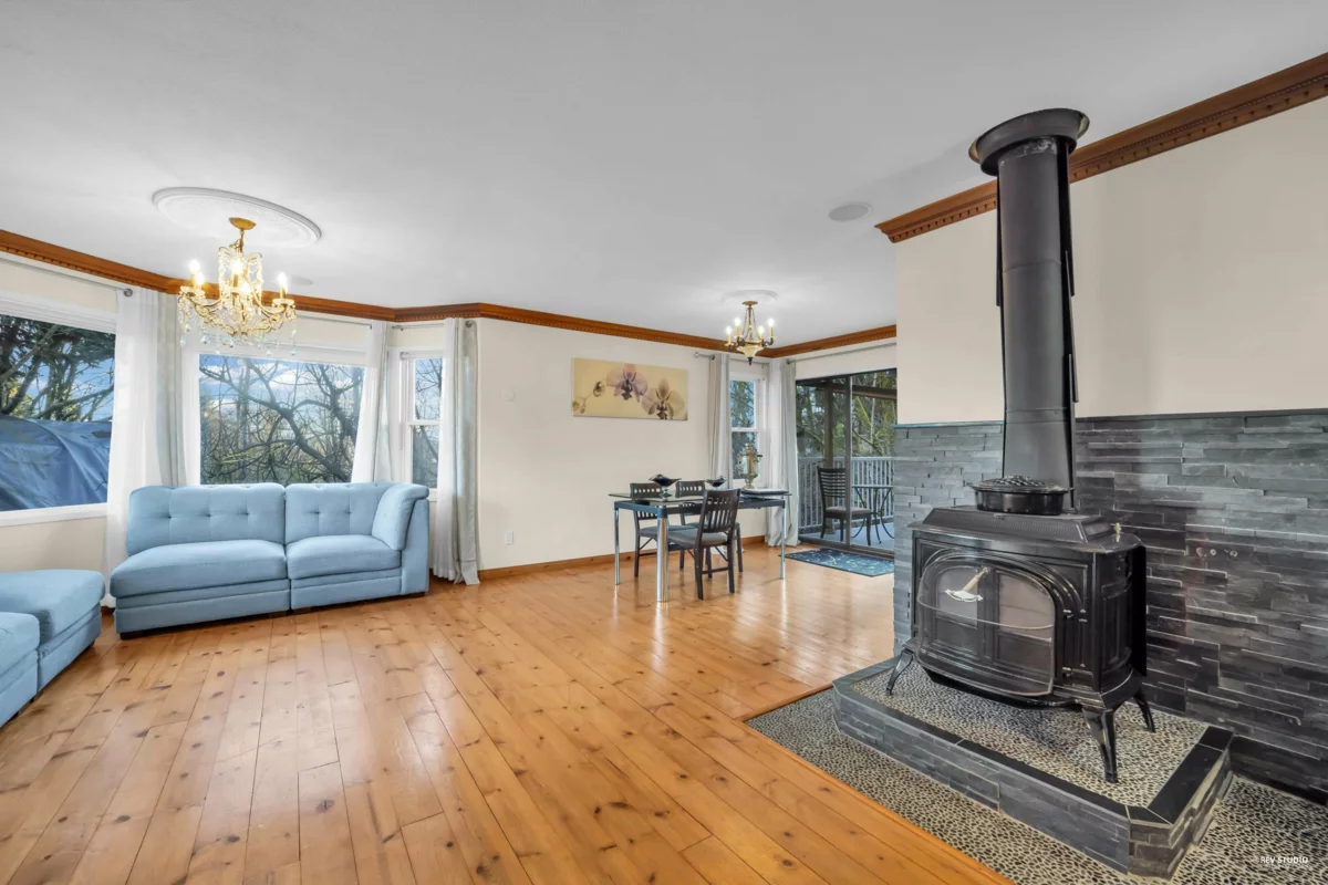 Family Room Photo of 210 Nelson Street, Coquitlam, BC