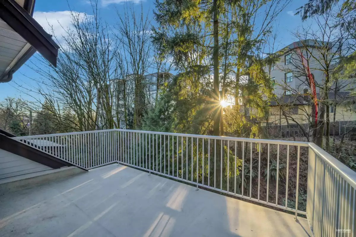 Walk-In Closet Photo of 210 Nelson Street, Coquitlam, BC