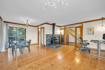 210 Nelson Street, Coquitlam, BC