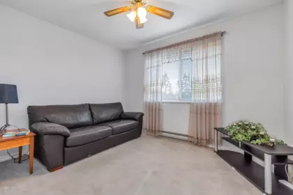 Hallway Photo of 225 2451 Gladwin Road, Abbotsford, BC