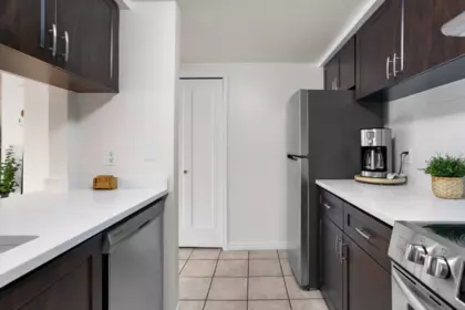 Guest Bathroom Photo of 6 340 Ginger Drive, New Westminster, BC
