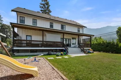 Outdoor Kitchen Photo of 10071 Parkwood Drive, Rosedale, BC
