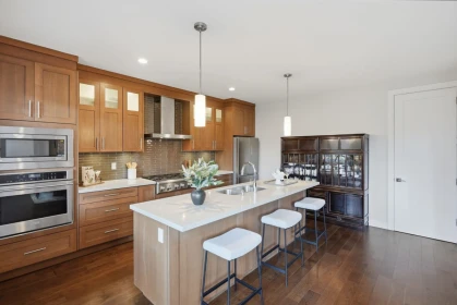 Kitchen Island Photo of 65 15988 32 Avenue, Surrey, BC