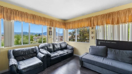 Breakfast Nook Photo of 3105 Dieppe Drive, Vancouver, BC