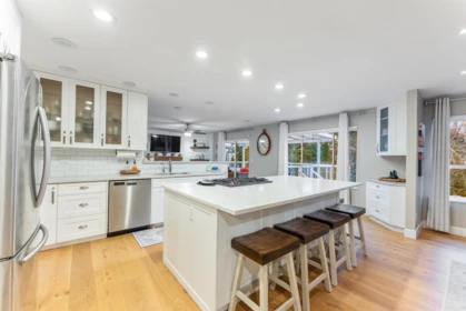 Kitchen Island Photo of 5912 190a Street, Surrey, BC