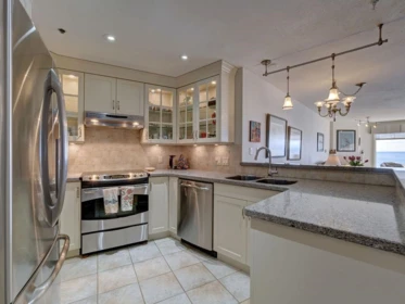 Guest Bathroom Photo of 205 5470 Inlet Avenue, Sechelt, BC