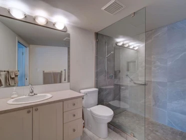 Mudroom Photo of 205 5470 Inlet Avenue, Sechelt, BC