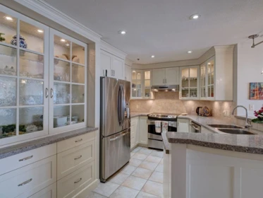 Powder Room Photo of 205 5470 Inlet Avenue, Sechelt, BC