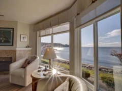 205 5470 Inlet Avenue, Sechelt, BC