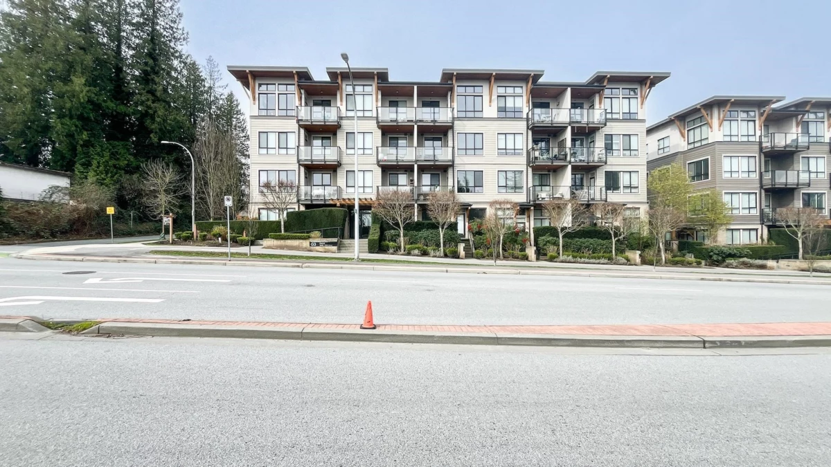 Living Room Photo of 207 10455 154 Street, Surrey, BC
