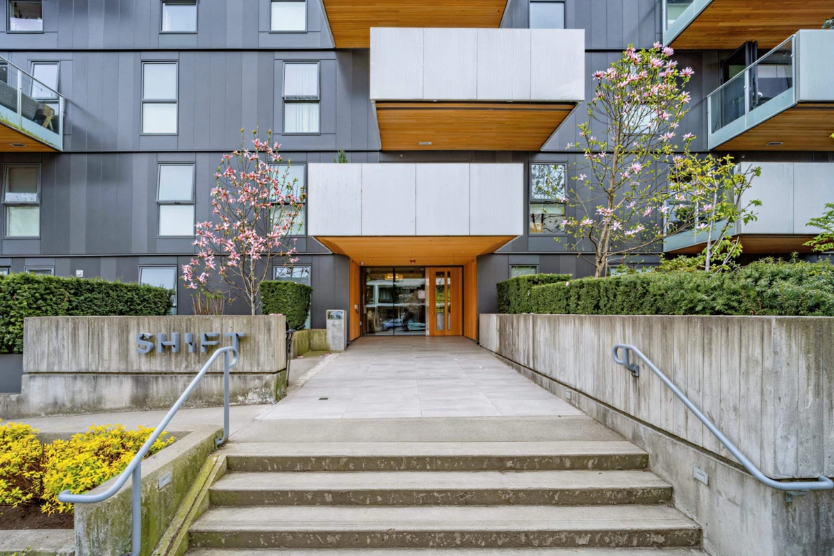 Family Room Photo of 302 5089 Quebec Street, Vancouver, BC