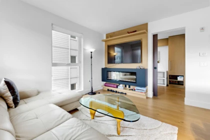 Breakfast Nook Photo of 302 5089 Quebec Street, Vancouver, BC