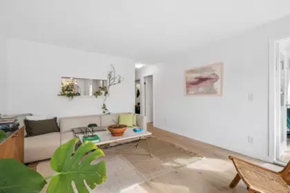 205 1330 Graveley Street, Vancouver, BC, Vancouver — Apartment/Condo for sale