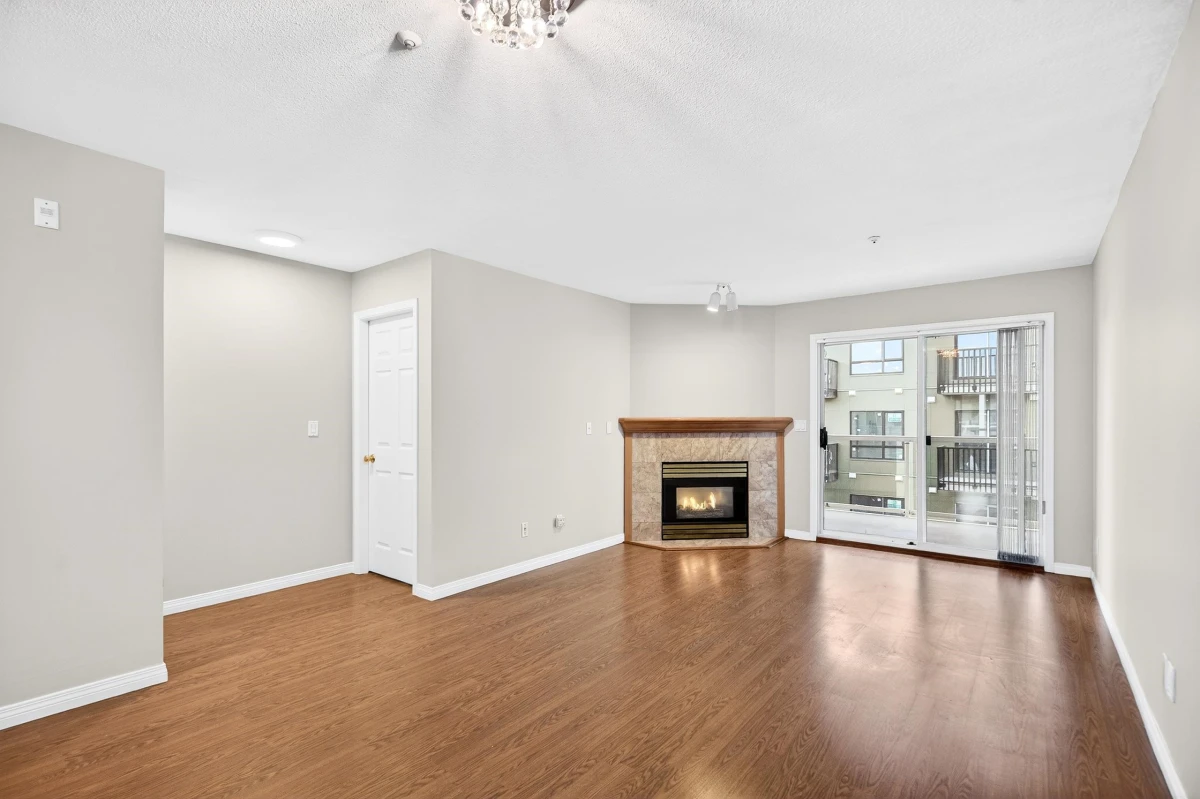 Living Room Photo of 303 20240 54a Avenue, Langley, BC