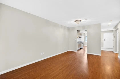 303 20240 54a Avenue, Langley, BC, Langley — Apartment/Condo for sale