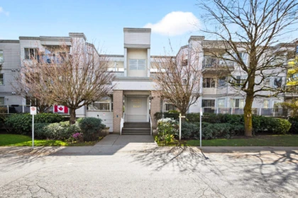 303 20240 54a Avenue, Langley, BC, Langley — Apartment/Condo for sale