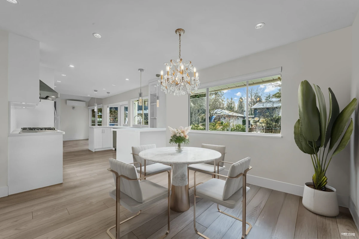 Family Room Photo of 633 Fir Street, North Vancouver, BC