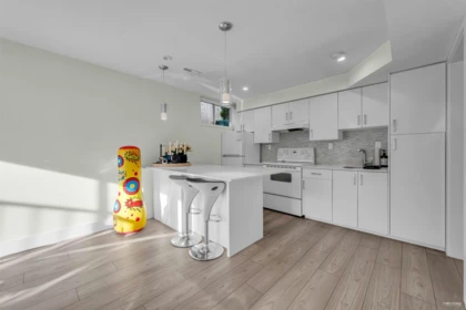 Outdoor Kitchen Photo of 633 Fir Street, North Vancouver, BC