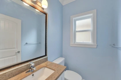 Powder Room Photo of 7071 195a Street, Surrey, BC