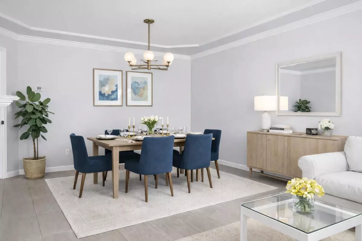 Family Room Photo of 12724 28 Avenue, Surrey, BC
