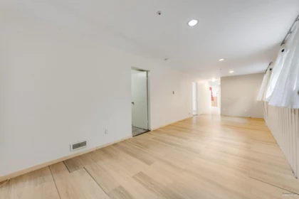 Powder Room Photo of 764 E Georgia Street, Vancouver, BC