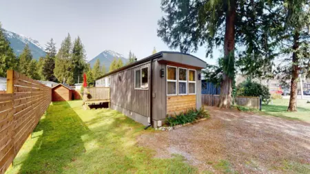 Basement Recreation Room Photo of 98 1830 Mamquam Road, Squamish, BC