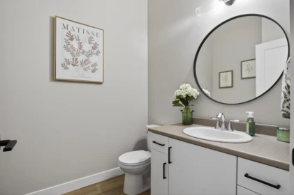 Guest Bathroom Photo of 5 6262 Rexford Drive, Chilliwack, BC