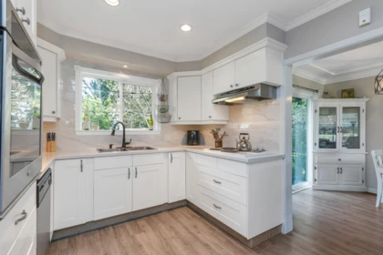 33715 Mayfair Avenue, Abbotsford, BC, Abbotsford — Single Family Residence for sale