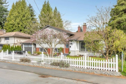 33715 Mayfair Avenue, Abbotsford, BC, Abbotsford — Single Family Residence for sale