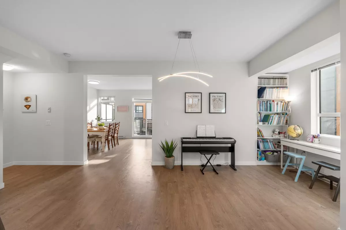 Dining Area Photo of 109 15111 Edmund Drive, Surrey, BC