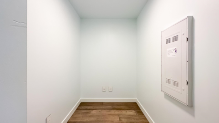 Walk-In Closet Photo of 405 15165 Thrift Avenue, Surrey, BC