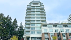 405 15165 Thrift Avenue, Surrey, BC