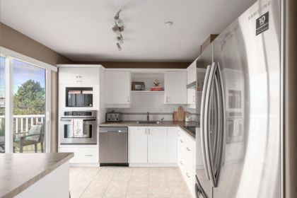 Breakfast Nook Photo of 415 12633 No. 2 Road, Richmond, BC