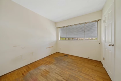 Walk-In Closet Photo of 3356 Liverpool Street, Port Coquitlam, BC