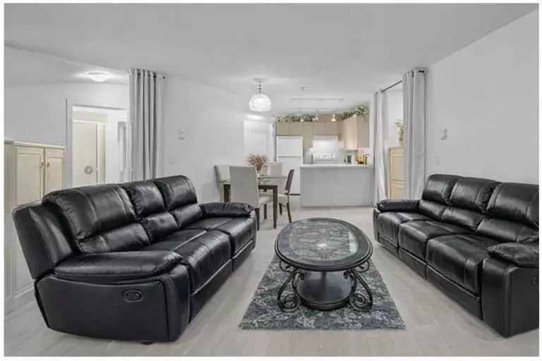 Dining Area Photo of 301 12083 92a Avenue, Surrey, BC