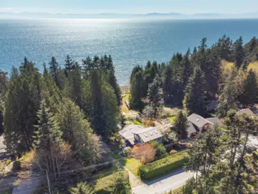 1459 Gower Point Road, Gibsons, BC, Gibsons — Single Family Residence for sale