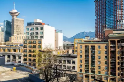 Hot Tub / Spa Photo of 703 518 Beatty Street, Vancouver, BC