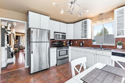 Kitchen Island Photo of 2934 Heckbert Place, Coquitlam, BC