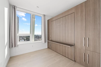Walk-In Closet Photo of 1204 6537 Telford Avenue, Burnaby, BC