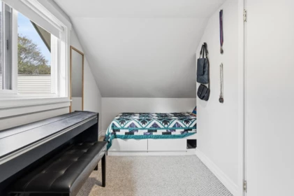 Garage Interior Photo of 272 E Osborne Road, North Vancouver, BC
